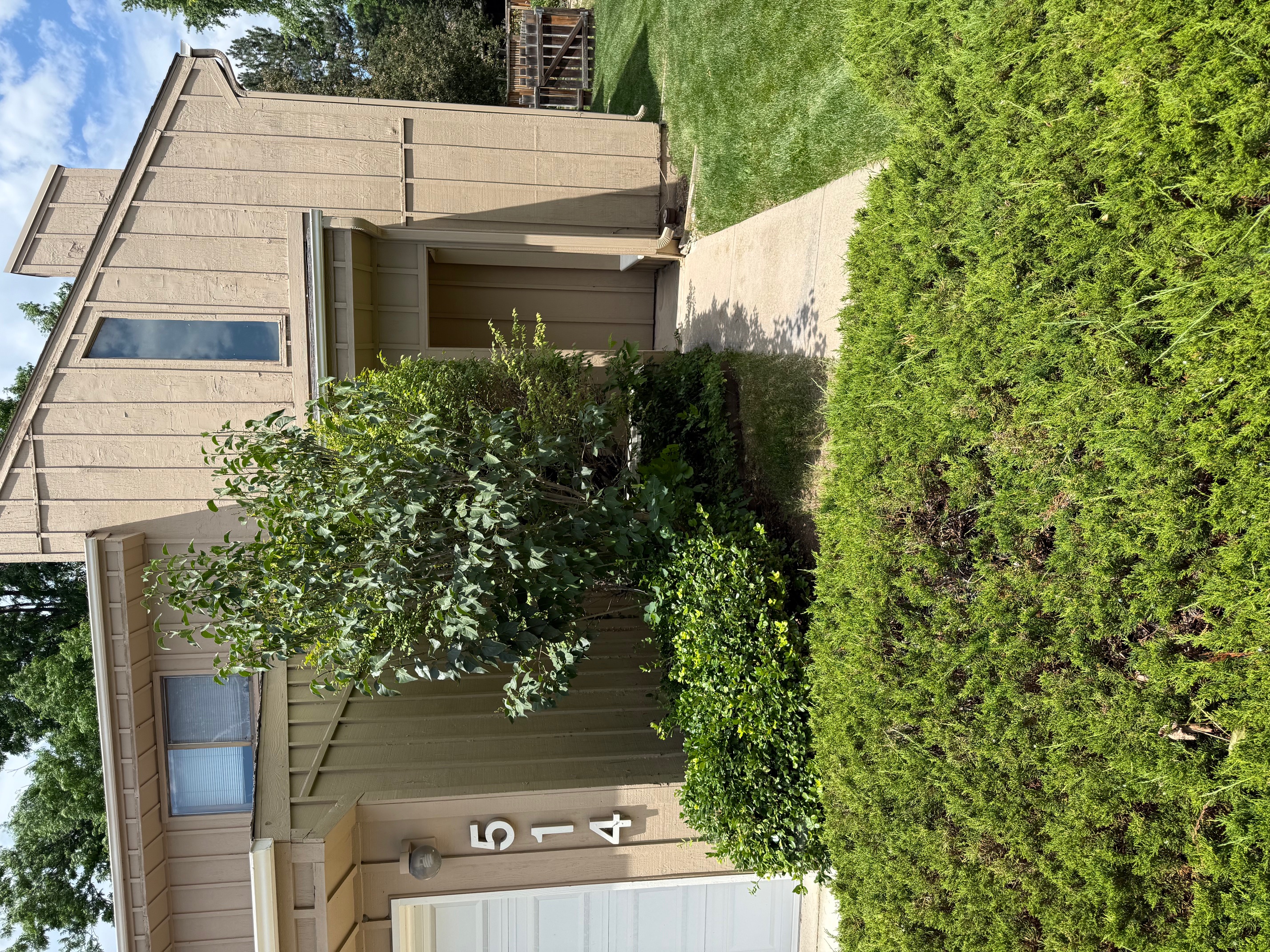 514 Strachan Drive - 1