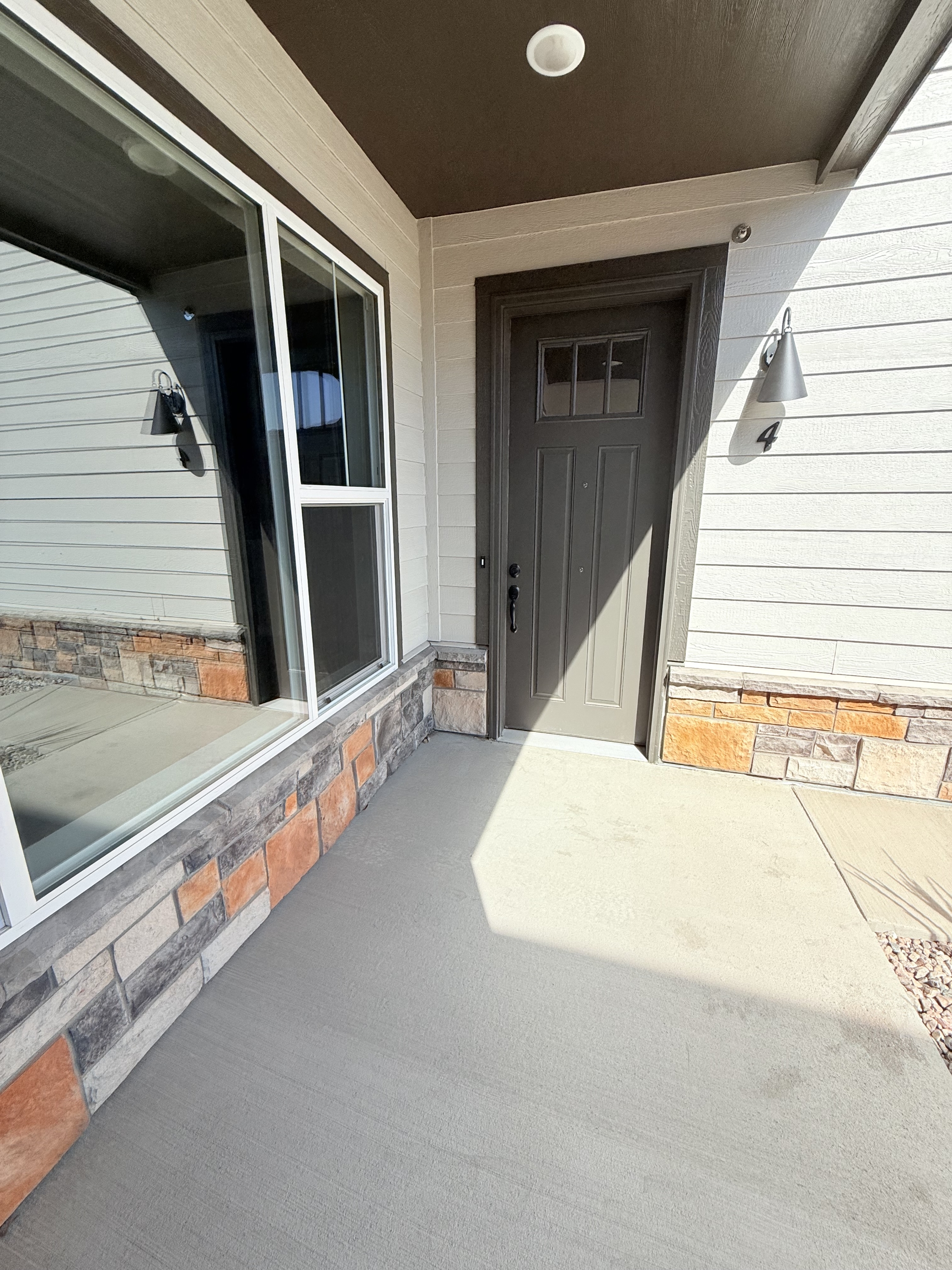 914 Schlagel Street - 4